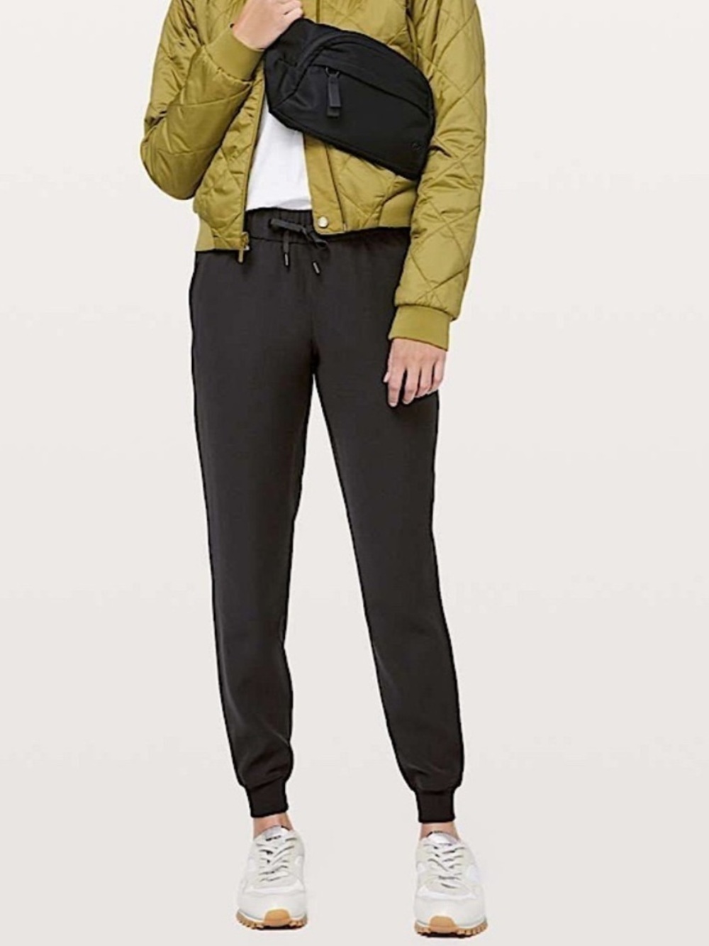 Lululemon On The Fly Jogger Black Size 4